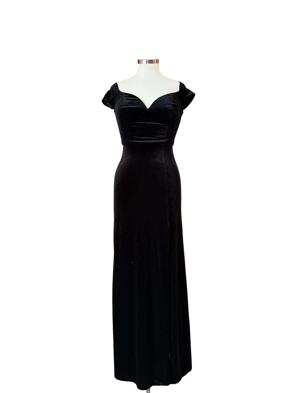 Vintage Windsor Velvet Noir Goddess Gown Mas Amor Boutique Vintage Windsor Velvet Noir Goddess Gown Mas Amor Boutique